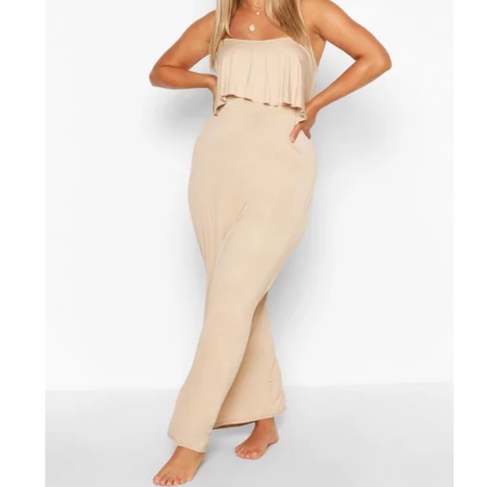 Boohoo brand maxi dress